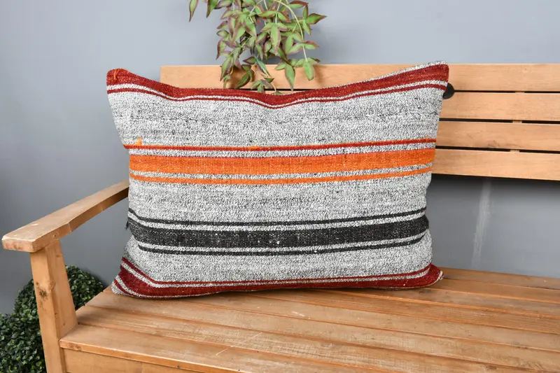 20x28 White Pillow Cover, Pillow for Couch, Kilim Cushion Sham, Indoor Cushion Cover, Antique Pillows, Pillow Sham - 1