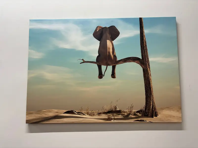 Moderne surreale Elefantenbaum-Leinwand: Abstrakter Kunstdruck