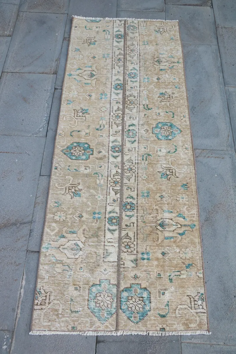 Zarif Bej ve Yeşil Kareli Halı, 2,1x5,6 ft