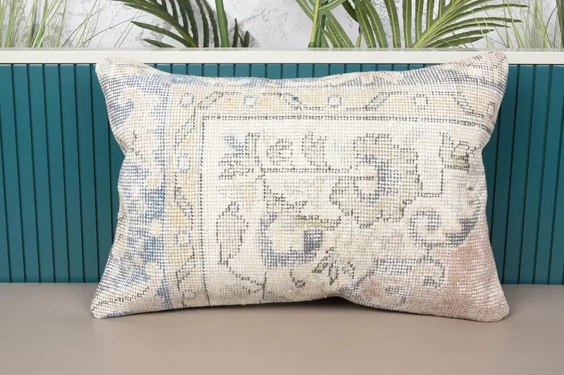 Beige besticktes Southwestern-Wurfkissen, vielseitiges 16x24-Dekorkissen