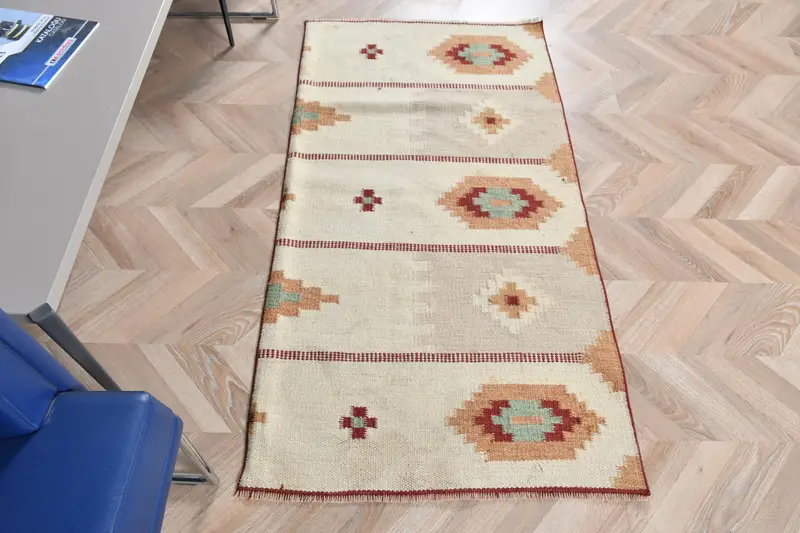 Bej Çiçekli Halı, 2,6x4,8 ft Zarif Bej-Kahverengi Tasarım