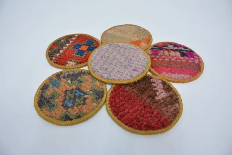 Posavasos redondo bohemio, posavasos únicos rojos y bronce