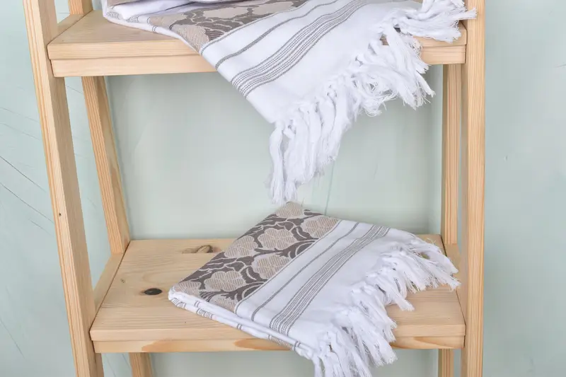 Bachelorette Gifts, Best Wedding Gift, 70x40 Cotton Daisy Design Towel, Monogram Turkish Bath Towel, Thin towel, Bathroom Towel, Personalized Gifts - 6