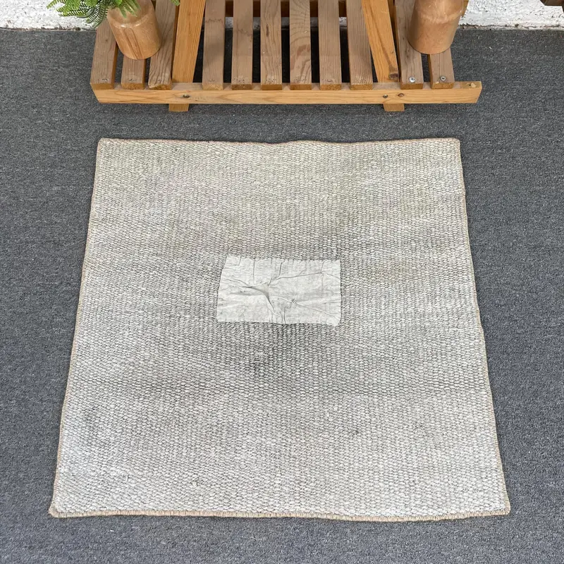 Alfombra de rayas beige y blanca, diseño geométrico de 2,3x2,4 pies