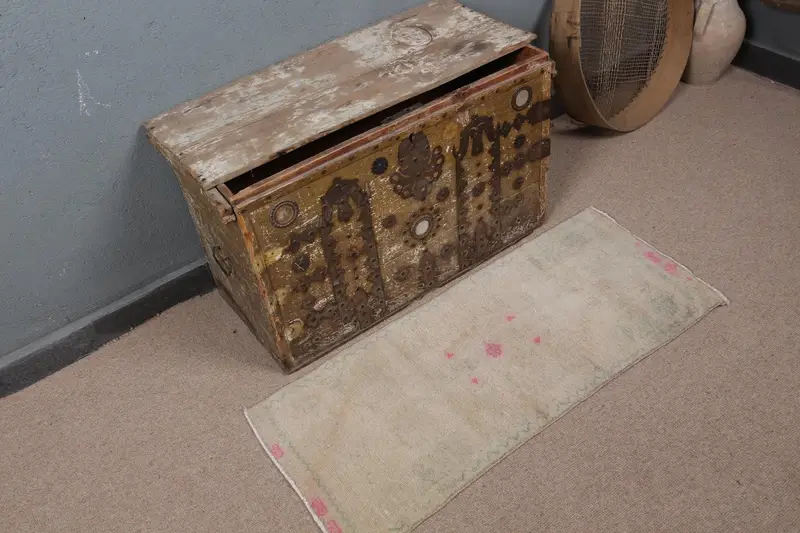 Elegant Beige Oriental Rug, 1.5x3.5 ft with Green Accents