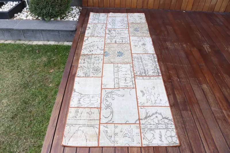 Handmade Brown & Green Persian Rug, 2.9x7.4 ft