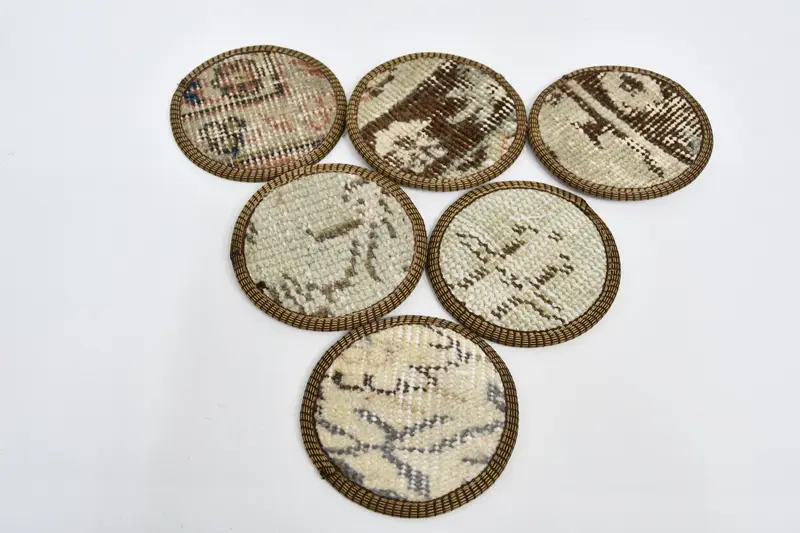 Conjunto de seis posavasos beige y marrón, posavasos de alfombras duraderas