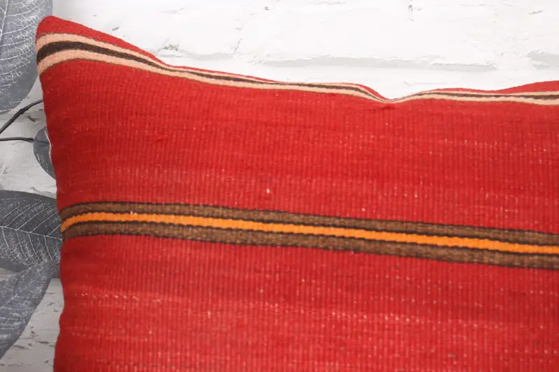 Retro Throw Cushion Case, Cushion, Boho Pillow, Pattern Throw Pillow Cover, Vintage Pillow, 18x18 Red Cushion, Interior Designer Pillow - 2