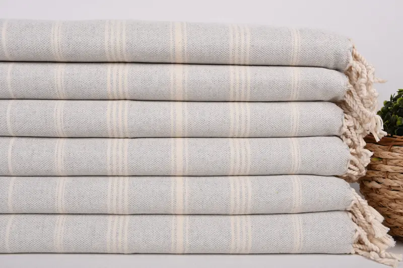 Toallas de baño, regalo para novio, toalla de nombre personalizada, toalla a rayas de algodón de 38x24, artículos de despedida de soltera, toallas de baño pequeñas, toalla de mano de monograma - 2