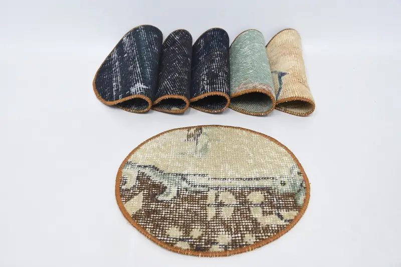 ブラックとブラウンのヴィンテージウールラグプレースマット、12x12インチの装飾プレースマット