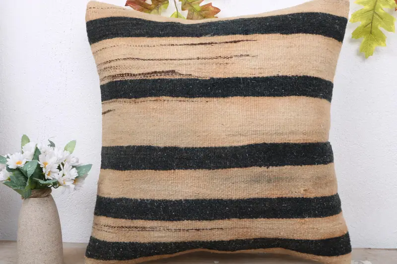 Neutral Pillow, Vintage Kilim Pillow, Vintage Pillow, Turkish Pillow, Bed Pillow Sham, Ethnical Kilim Rug Pillow, Pillow Cover, 18x18 Beige Pillow - 2