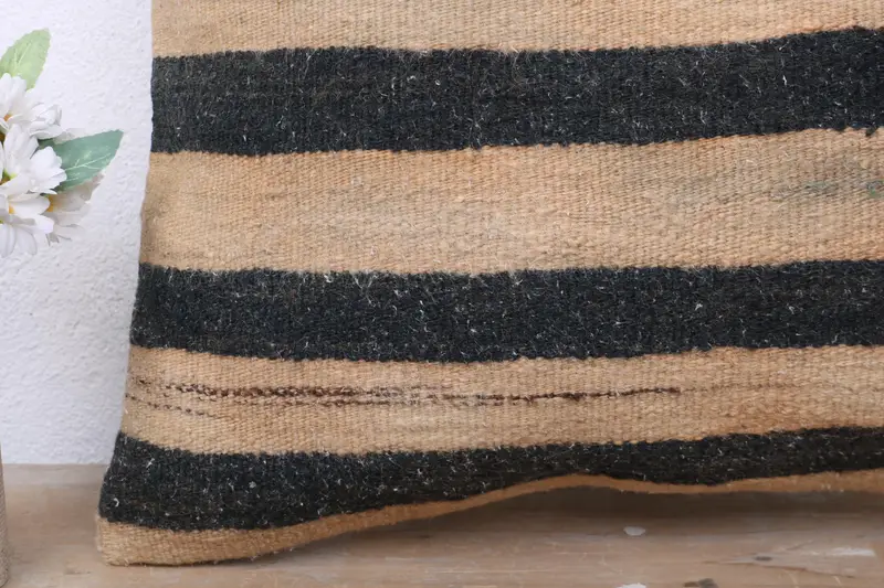 Neutral Pillow, Vintage Kilim Pillow, Vintage Pillow, Turkish Pillow, Bed Pillow Sham, Ethnical Kilim Rug Pillow, Pillow Cover, 18x18 Beige Pillow - 3