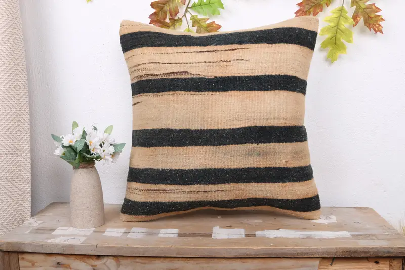 Neutral Pillow, Vintage Kilim Pillow, Vintage Pillow, Turkish Pillow, Bed Pillow Sham, Ethnical Kilim Rug Pillow, Pillow Cover, 18x18 Beige Pillow - 1