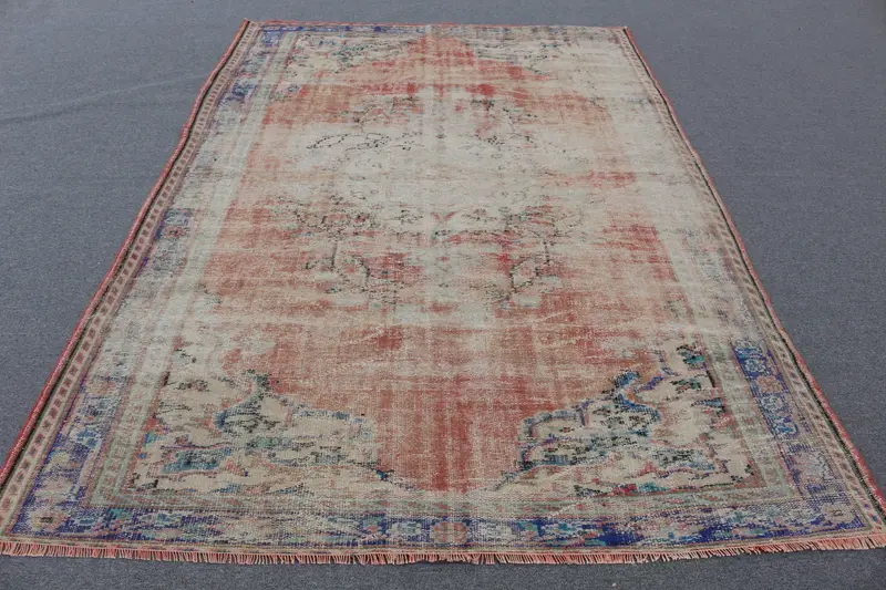 8,5x8,53 Fuß roter Orientteppich, elegante blaue Akzente