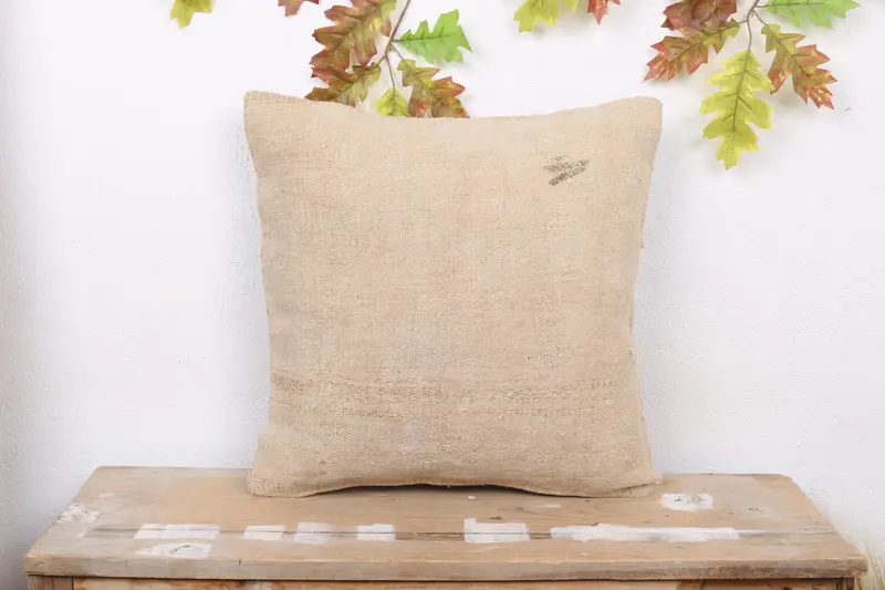 Beige besticktes Southwestern-Wurfkissen, Vintage-Kelimkissen