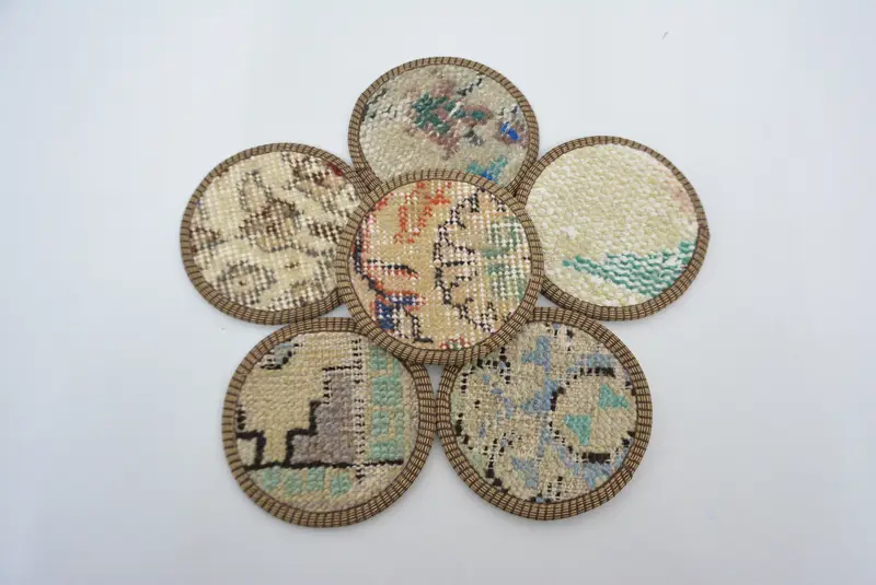 Posavasos beige y bronce, posavasos elegante y duradero