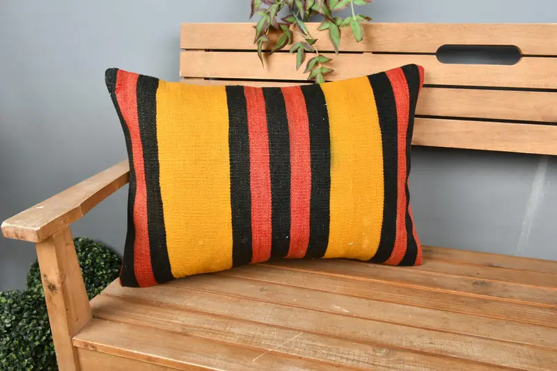 Vintage Kilim Throw Pillow, Knitted Cushion, 16x24 Red Pillow Case, Gift Pillow, Turkish Rugs Pillow Sham, Pillow, Boho Pillow - 1