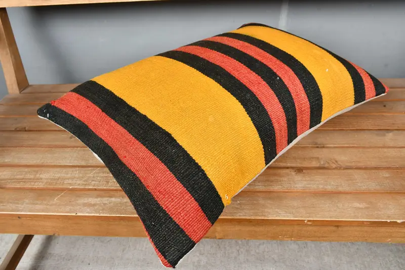 Vintage Kilim Throw Pillow, Knitted Cushion, 16x24 Red Pillow Case, Gift Pillow, Turkish Rugs Pillow Sham, Pillow, Boho Pillow - 2