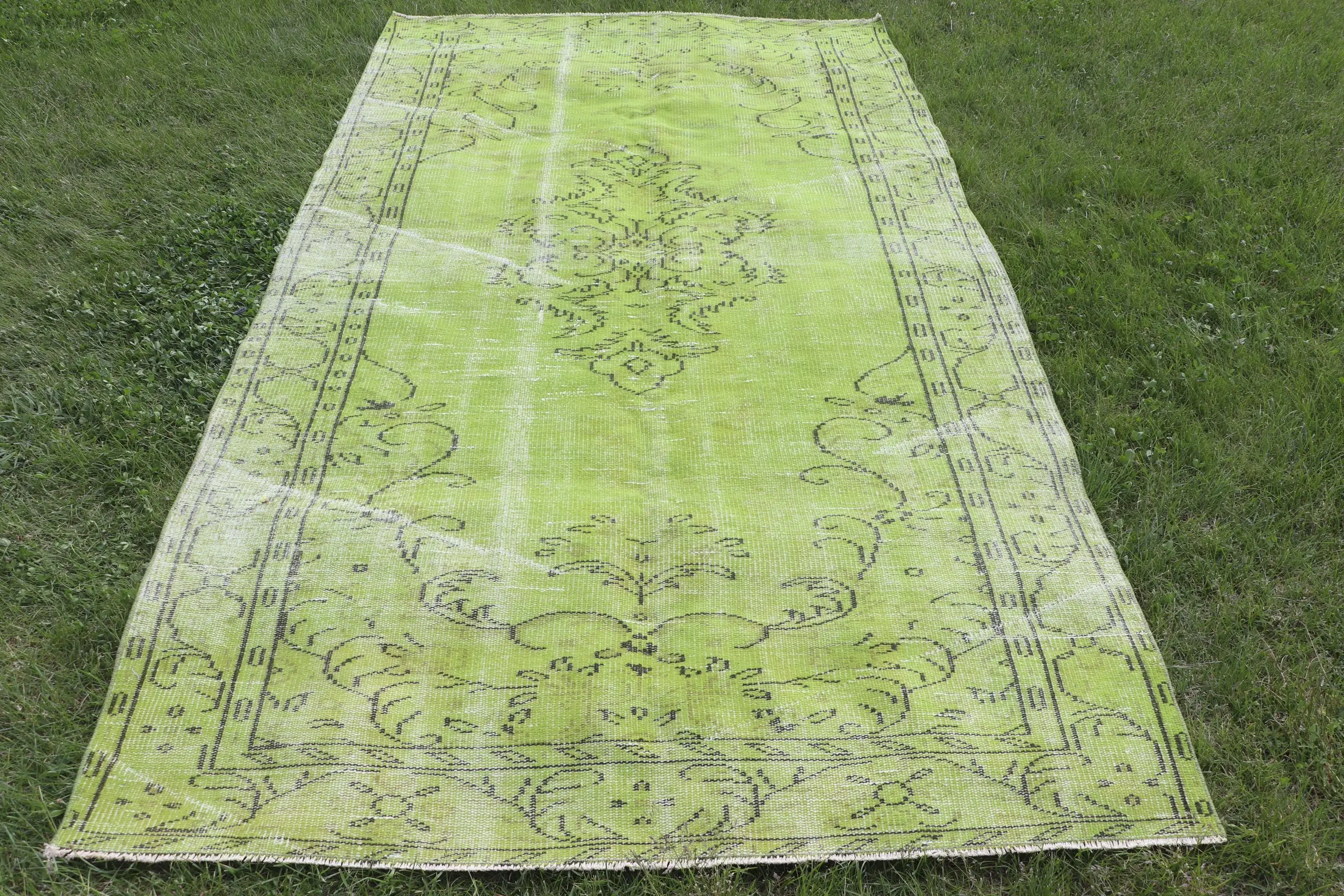 Yeşil ve Siyah Patchwork Halı, 5x8 ft Şık Dekor - 1