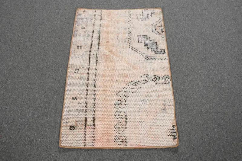 Turkish Rug, Small 1.9x3.2 ft Vintage Rug, White Bordered Wool Rug - 1