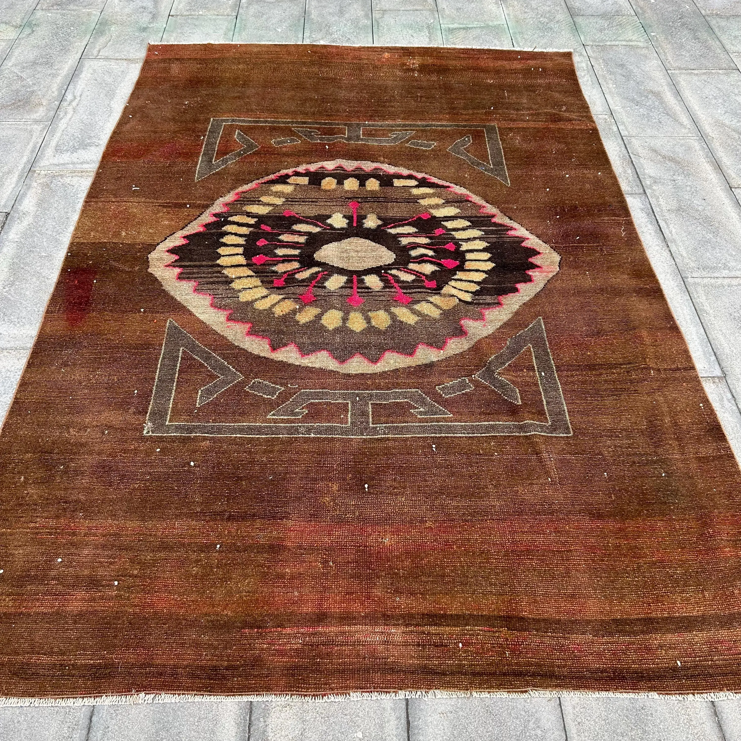 6 x 8,7 Fuß großer Vintage-Teppich, brauner türkischer Blumenteppich - 1