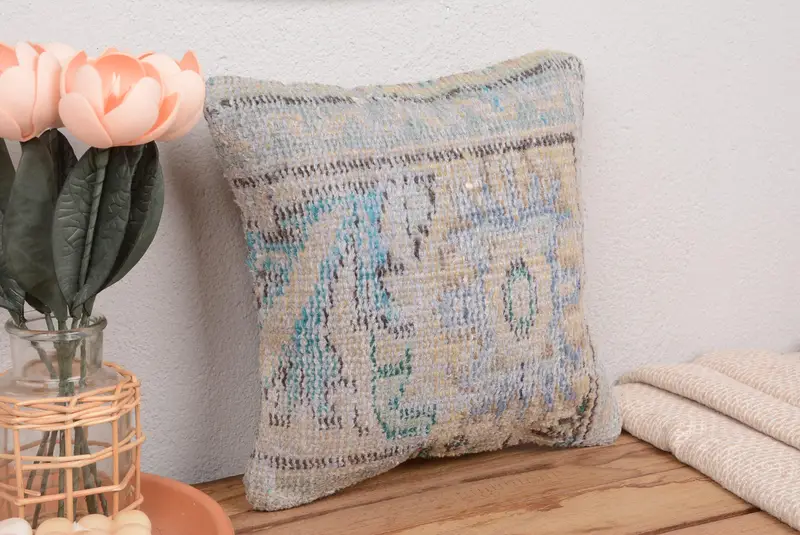 Beige & grün floral besticktes Wurfkissen, Vintage handgemachtes Kissen