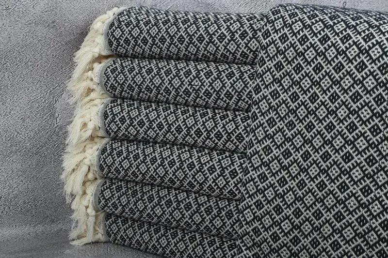 Bachelorette Favor, Peshtemal Towel, Personalized Bridesmaid Gift, Extra large Turkish bath towel, Beach Towel Gift, 70x40 Cotton Diamond Towel - 1