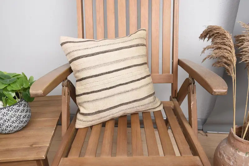 Vintage Antique Beige Cushion Case, Garden Striped 16x16 inch Cushion Cover - 1