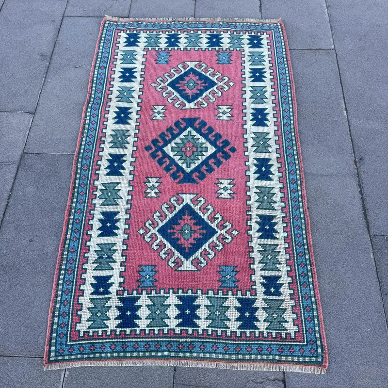 Pembe ve Mavi Çiçekli Halı, 2,7x4,7 ft Şık Dekor