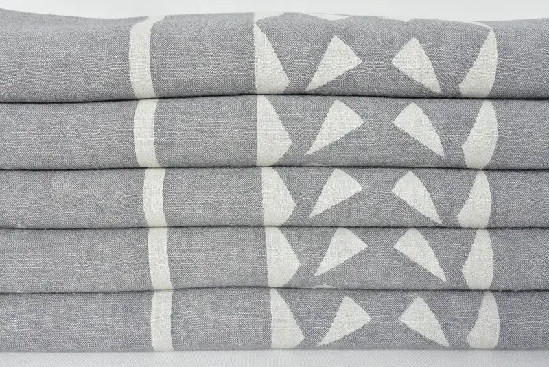 Personalized Bridesmaid Beach Towel, Wedding Favors, 68x36 Cotton Compass Rose Design Towel, Welcome Wedding Gift, Lightweight towel, Fouta towel - 2