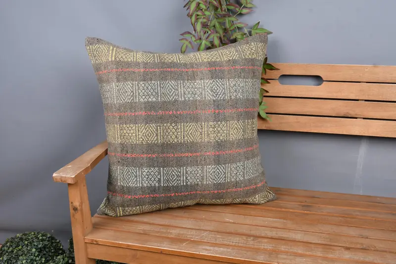 Yastık, 24x24 sarı yastık kapağı, etnik Kilim halı yastığı, vintage Kilim yastığı, atma Kilim yastığı, parlak yastık örtüsü - 1