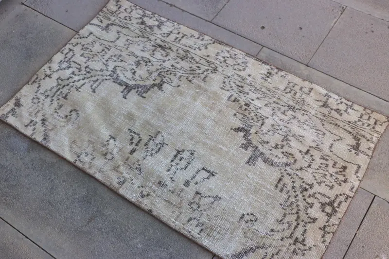 Alfombra turca de 2x3,4 pies, alfombra vintage Oushak, alfombra de lana del suroeste beige - 1