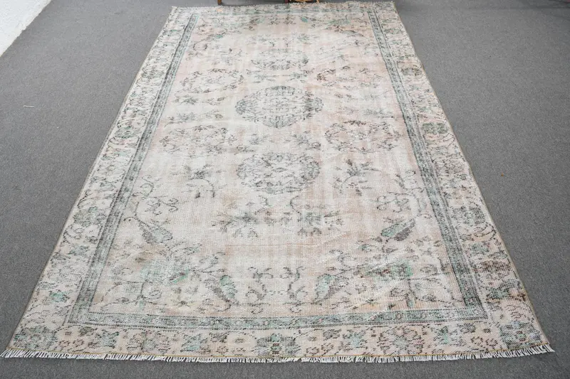 5,5x8,7 ft türkischer Vintage Teppich, großer Teppich, Oushak weißer Wollteppich - 1