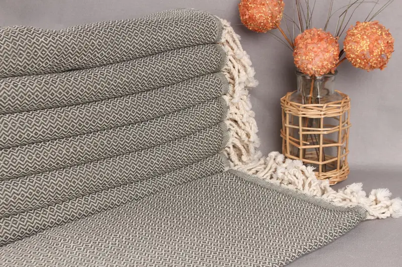 Anniversary Gift Khaki Green Cotton Towel, Bath Towel, 40x71 Inches